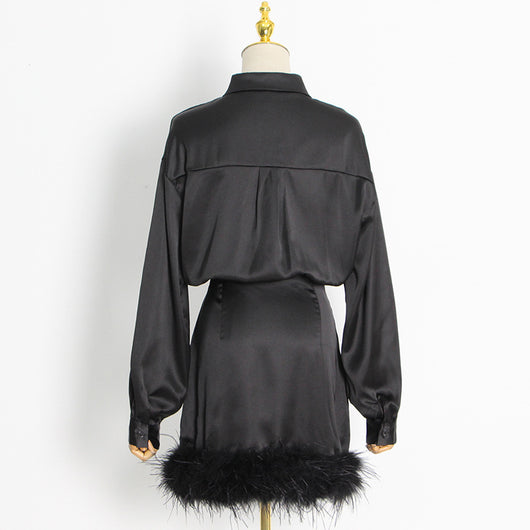 Vestido Camisero Satinado con Plumas - Manga Larga Color Sólido - Image 11