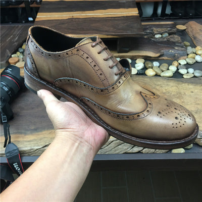 Zapatos de Cuero Artesanales Grabados Vintage para Hombre - Image 5