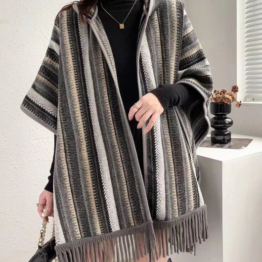 Poncho Étnico Convertible con Capucha