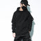 Suéter oversized estilo streetwear/hip-hop com detalhes de corte assimétrico