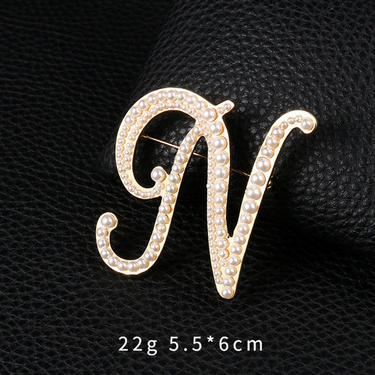 Broche Personalizado con Iniciales en Perlas - Alfiler Elegante para Mujer - Image 23