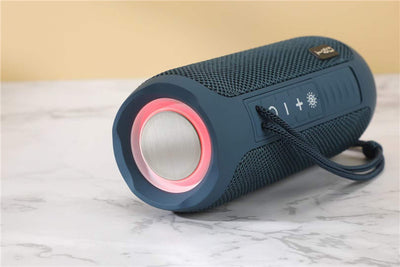 Parlante Bluetooth Portátil Resistente al Agua con Ranura para Tarjeta - Image 16