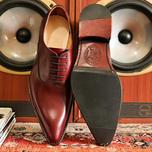Zapatos Artesanales Goodyear Punta Fina Vino Tinto - Estilo Distintivo - Image 9