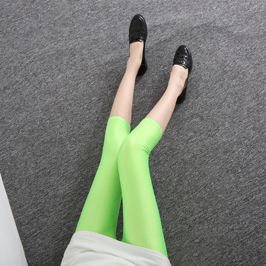 Leggings Brillantes de Siete Puntos - Colores Sólidos Efecto Brillo - Image 9