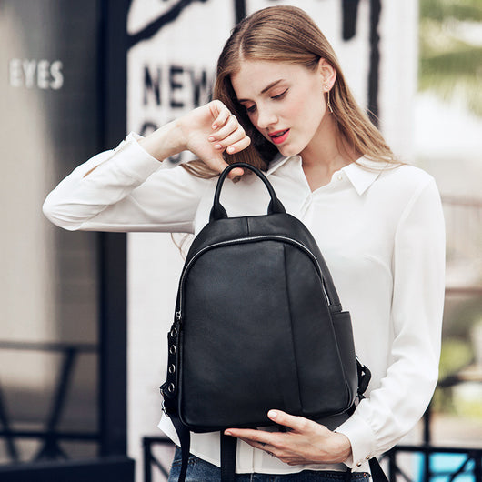 Mochila Bolso de Cuero Premium para Mujer - Viajes y Uso Diario - Image 9