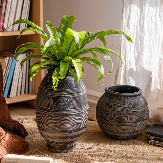 Maceta Decorativa Étnica de Cemento - Diseño Africano Artesanal