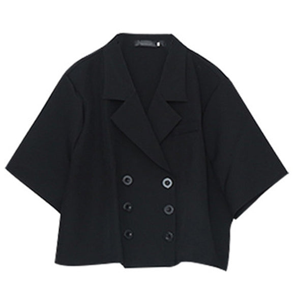 Conjunto Ejecutivo: Chaqueta Plisada con Falda Corta
