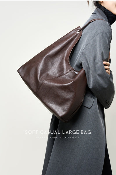 Bolso Tote Grande de Cuero Curtido Vegetal con Textura - Image 9