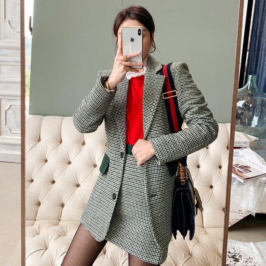Conjunto de Falda y Blazer Cuadrillé con Parches - Diseño Suelto y Elegante