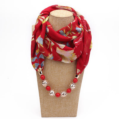 Collar Pañuelo de Chifón con Dije de Aleación Estampado - Image 7