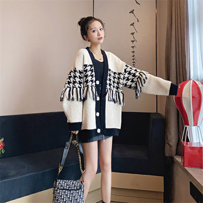 Cardigan de Cuello V con Flecos - Image 7