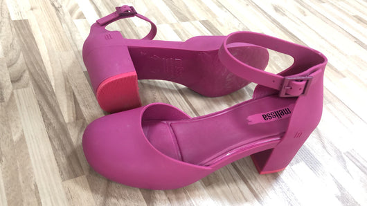 Sandalias de Tacón Medio con Suela Suave y Material PVC Flexible para Mujer - Image 7