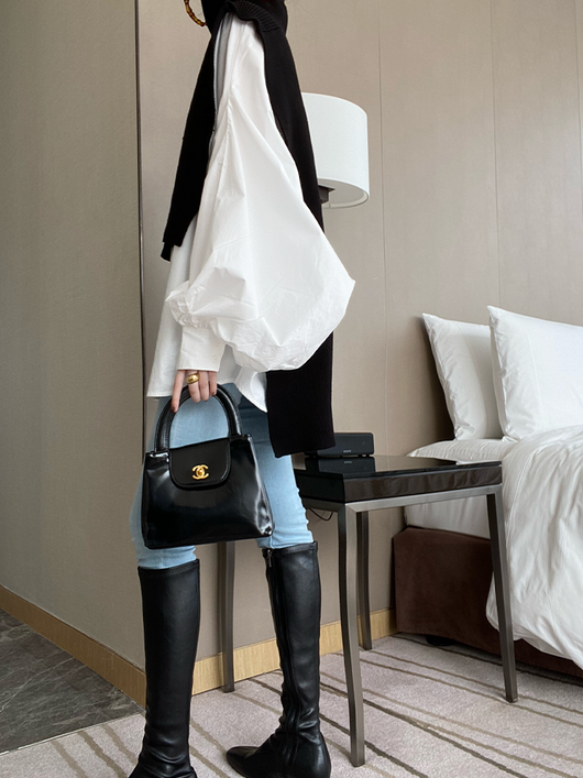 Blusa de Algodón Puro Blanca con Mangas Farol - Diseño Minimalista Versátil - Image 24