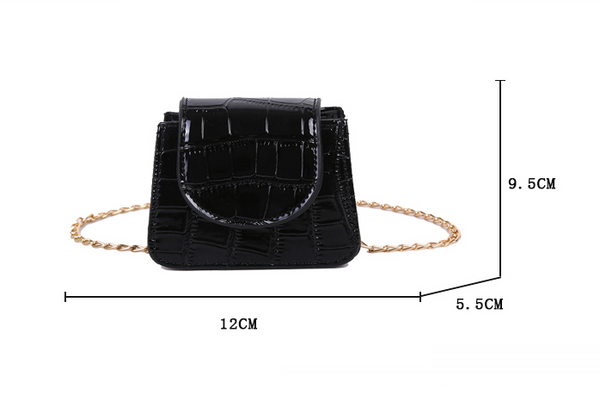 Bolsa Bandolera de Cuero Texturizado con Cadena Versátil