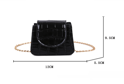 Bolsa Bandolera de Cuero Texturizado con Cadena Versátil - Image 2