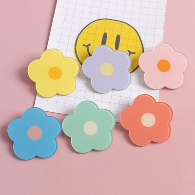 Broche Floral Acrílico para Mochilas Escolares - Image 9