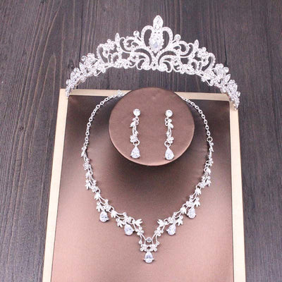 Conjunto de Corona y Collar de Cristales para Novia - Accesorios Nupciales Elegantes - Image 9