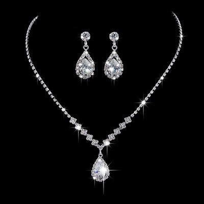 Conjunto de Collar y Aretes con Circonitas de Agua Brillante - Image 12