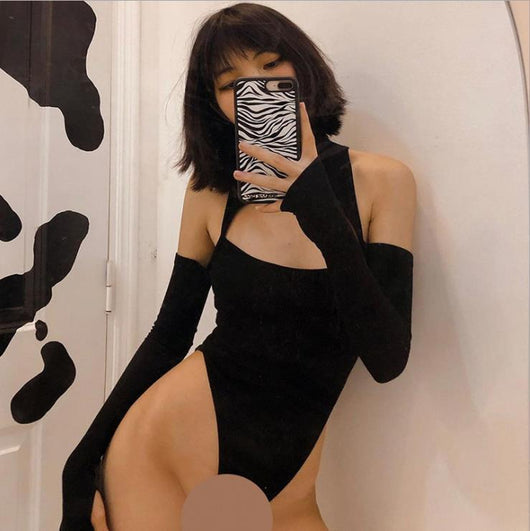 Bodysuit Ajustado con Hombros Descubiertos y Detalles Calados - Image 2