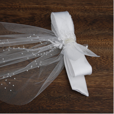 Diadema Nupcial Artesanal con Cuentas y Seda - Image 9