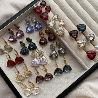 Aretes Colgantes con Detalles de Cristales Brillantes - Image 8