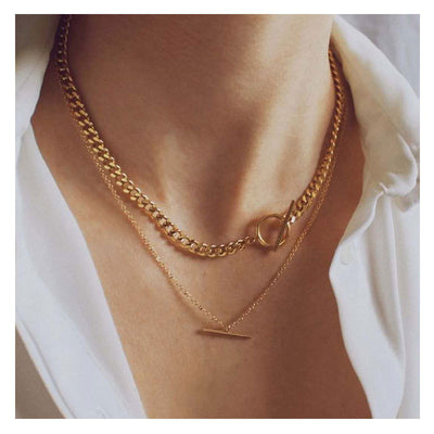 Collar Colgante con Cadena Doble y Cierre de Palanca