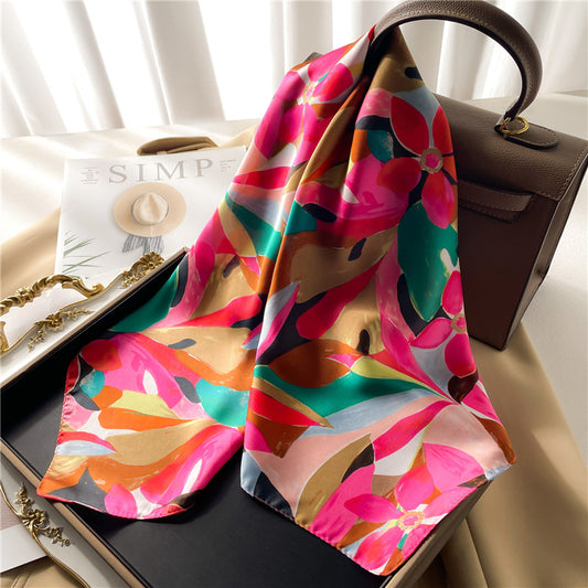 Pañuelo de Seda con Estampado Graffiti para Mujer - Image 2
