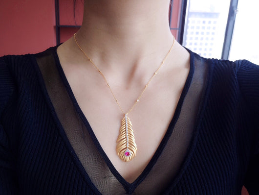 Collar Colgante de Pluma en Plata 925 Pulida - Lujo Minimalista - Image 2