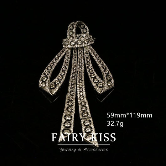 Broche de Cobre con Diamantes Incrustados - Diseño Industrial Elegante - Image 6