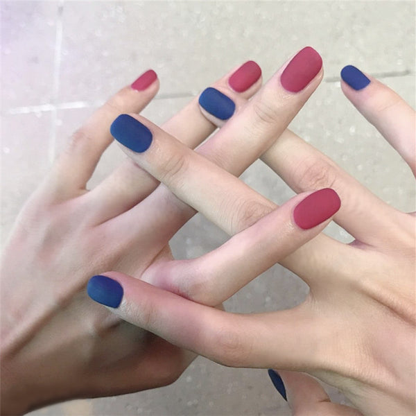 Uñas Decoradas Azul y Rojo con Piezas Removibles