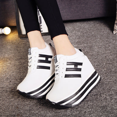 Zapatos Casuales para Mujer con Altura Elevada en Gamuza Mate
