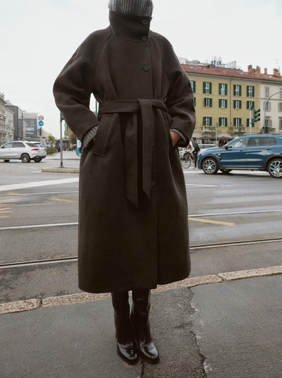 Abrigo Elegante para Mujer con Cuello de Pie y Cinturón - Image 7