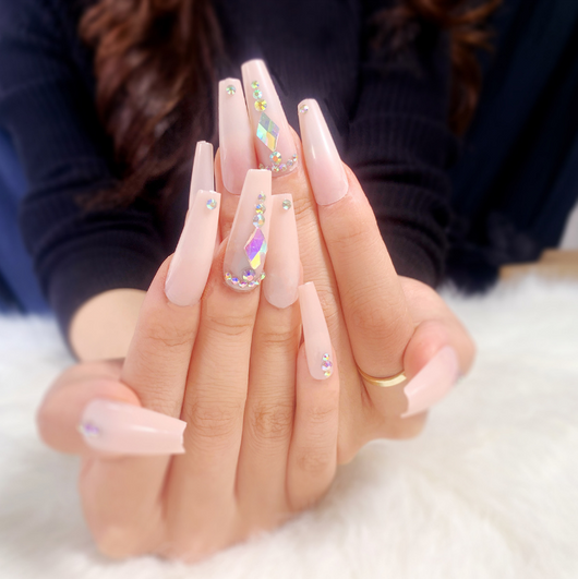 Uñas Decorativas con Cristales Brillantes para Mujer - Image 14