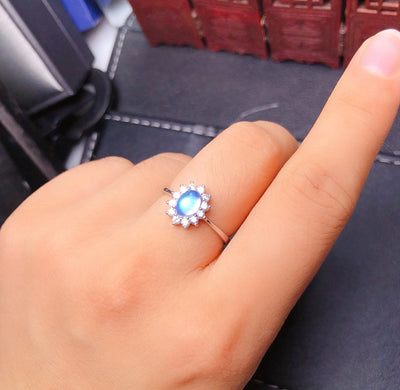 Anillo de Piedra de Luna Azul Natural en Plata 925 - Image 2