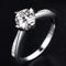 Anillo de Moissanita Clásico de Cuatro Puntas para Mujer