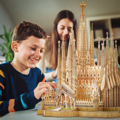 Puzzle 3D LED Sagrada Familia - Catedral Iluminada de Construcción Manual