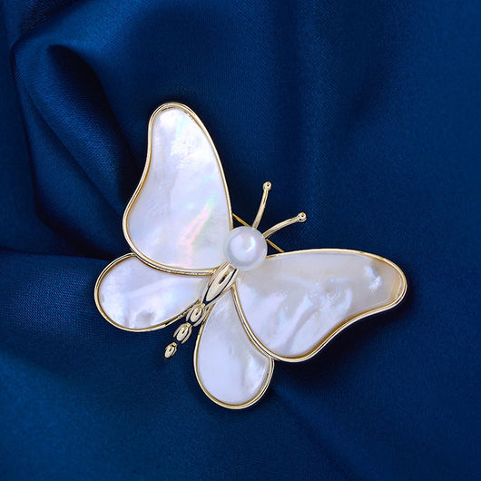 Broche Perla Mariposa Fritilaria de Aguas Profundas - Elegancia Sofisticada - Image 5