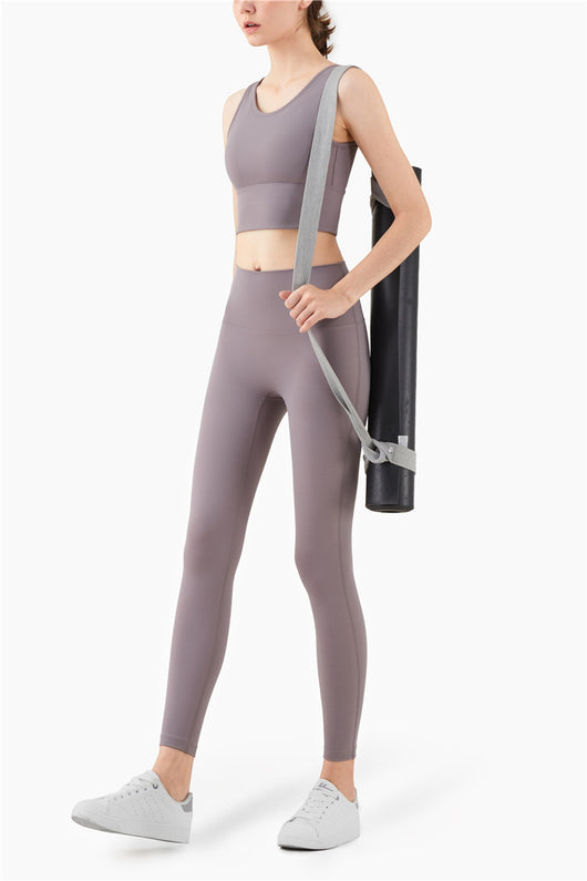 Pantalones Deportivos Cintura Alta Ajustados en Nude - Image 11