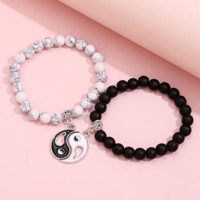 Juego de Joyas de Pareja en Turquesa con Cuentas Blancas y Negras - Image 7