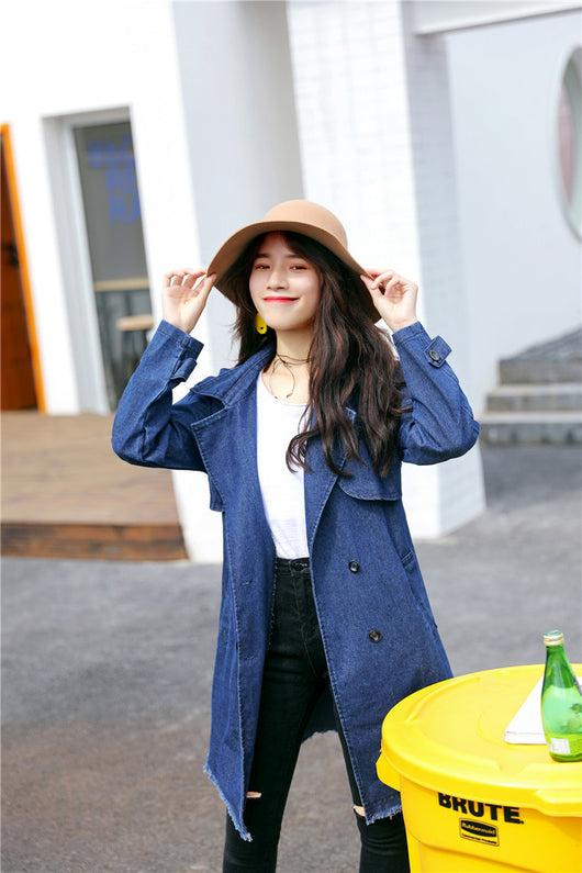Chaqueta Cortavientos Casual para Mujer con Falda Denim Ajustada - Image 7