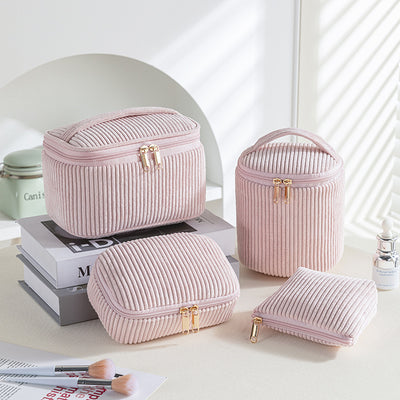 Juego de Bolsas de Viaje para Maquillaje de Franela - Set de 4 Piezas - Image 5