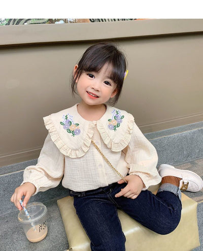 Blusa Infantil Coreana Blanca con Bordados Elegantes - Image 2