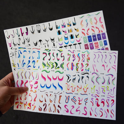 Stickers de Uñas con Diseño de Líneas Abstractas y Cintas Acuarela - Image 13