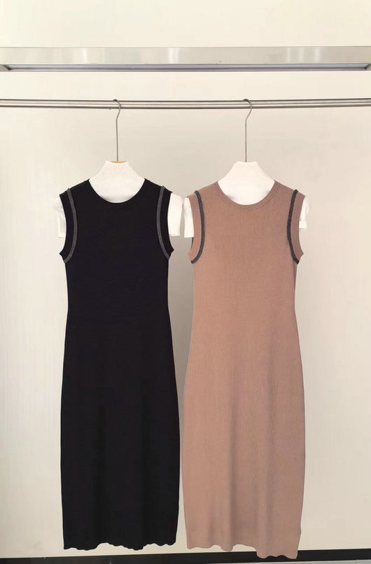 Vestido Tejido de Lana sin Mangas Cuello Redondo con Detalles de Perlas - Image 11