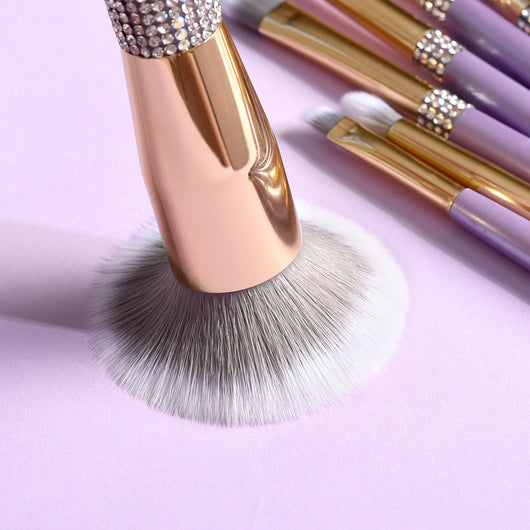 Set de 10 Brochas de Maquillaje Púrpura Lila con Detalles de Diamante - Image 11