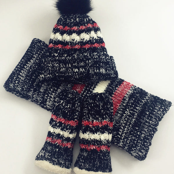 Conjunto de Bufanda, Gorro y Guantes Tejidos en Tonos Cálidos