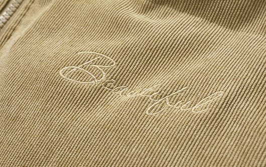 Chaqueta de Pluma Corta para Hombre con Bordado - Diseño Liso - Image 14