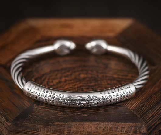 Pulsera Mantra de Seis Caracteres Tibetanos para Hombre en Plata de Ley - Image 10