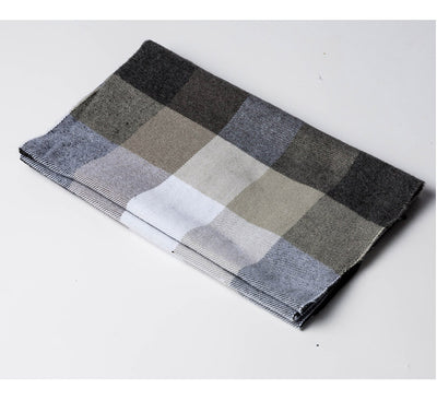 Bufanda Cuadriculada para Hombre - Cálida y Versátil - Image 5