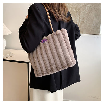 Bolso Tote Grande de Felpa para Otoño e Invierno - Image 19